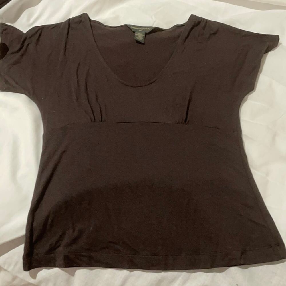 Banana Republic m brown short sleeve t euc